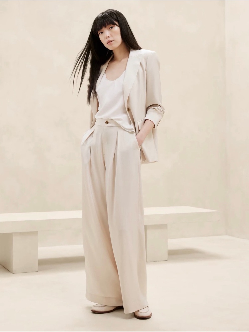 Banana Republic Silky Wide-Leg High-Waist Trousers size 10 Brand new with tags